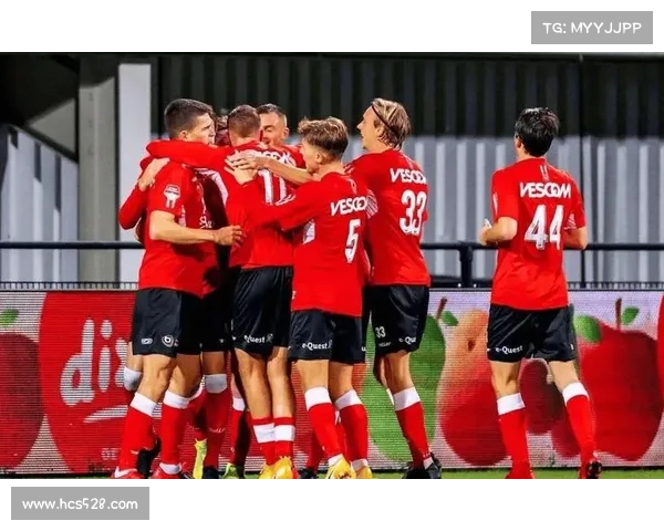 揭秘法尔范在沙尔克04时期的场上位置与战术作用分析